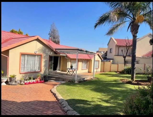 3 BEDROOM HOUSE FOR SALE IN WINCHESTER HILLS